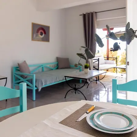 Near To The Beach Apartment Vergaiika